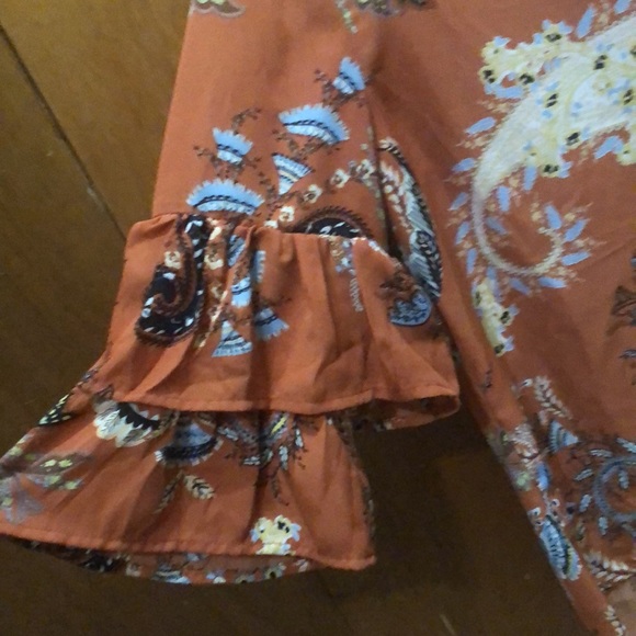 Fun Pattern Blouse - Picture 2 of 4